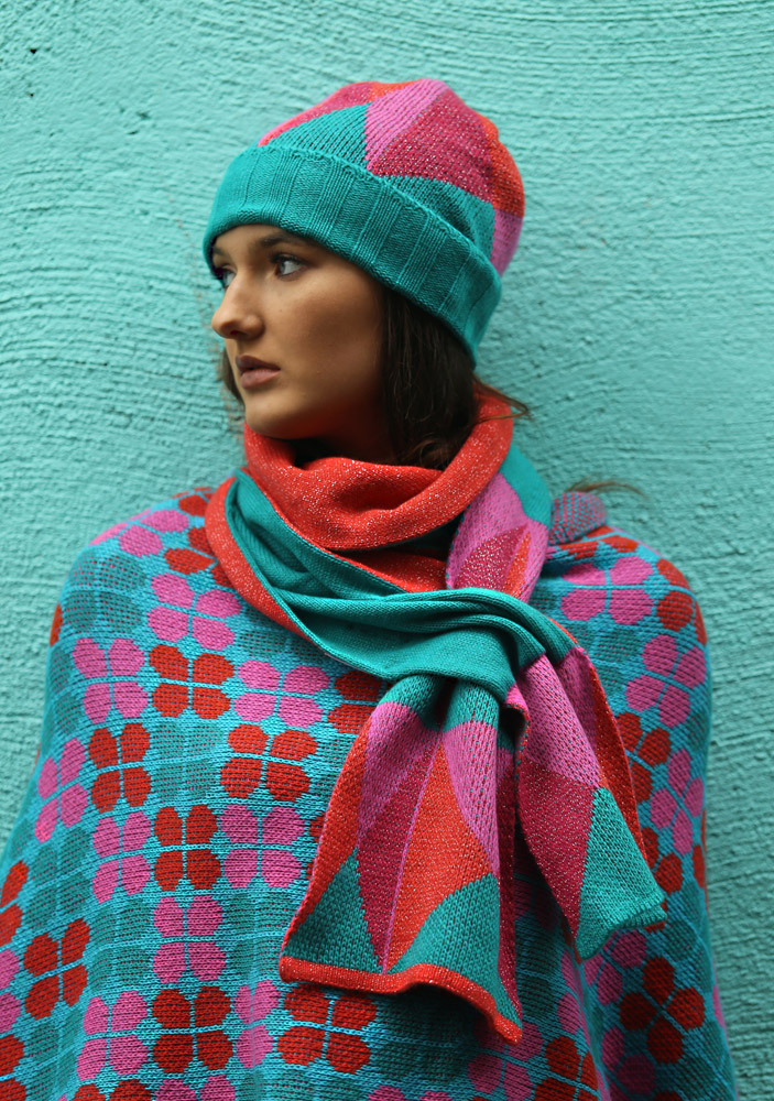 Triangular Patterned Pull Through Scarf – Linda Wilson Knitwear